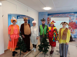 Спектакль "Заюшкина избушка" Спектакль "Заюшкина избушка".