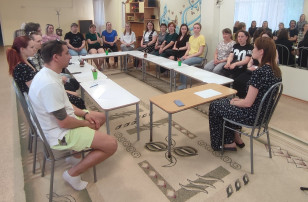 Родительское собрание " Психология детского возраста: особенности и этапы развития" Родительское собрание " Психология детского возраста: особенности и этапы развития".